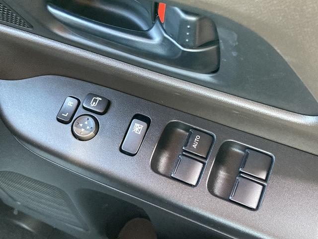 車両画像16