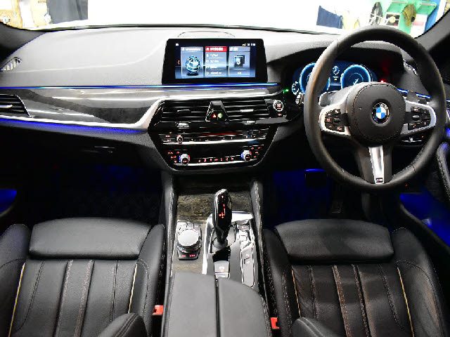 車両画像2