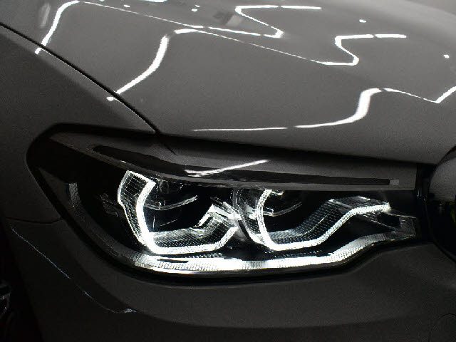 車両画像4