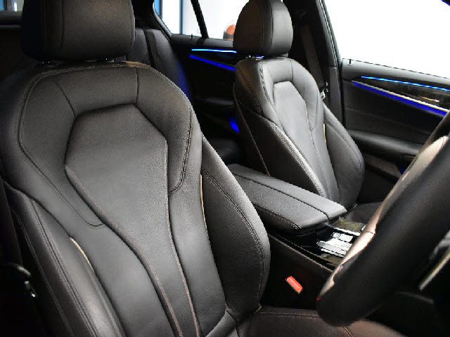 車両画像18