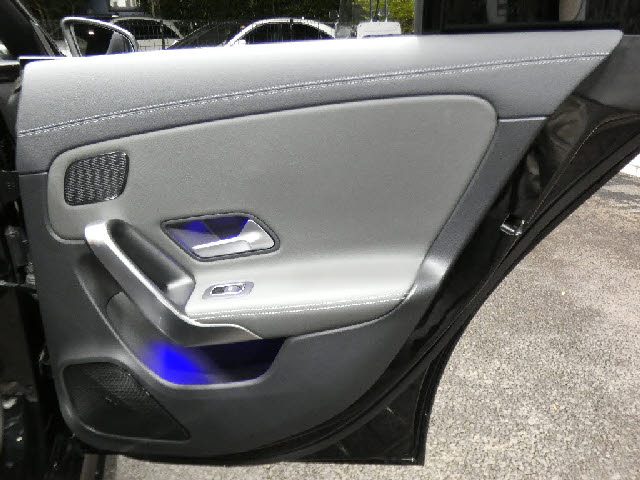 車両画像23