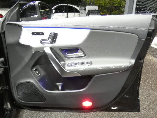 車両画像24