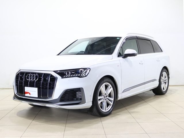 Ｑ７　５５　ＴＦＳＩ　クワトロ　Ｓライン