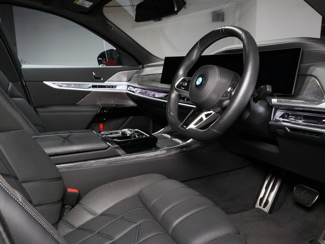 車両画像2