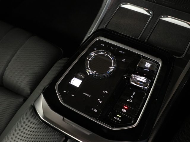 車両画像13