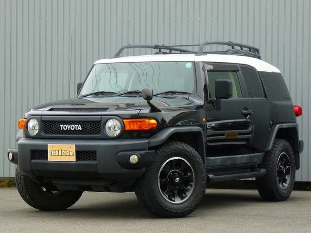 ＦＪ　クルーザー　４ＷＤ　ブラックカラーパッケージ