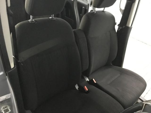 車両画像16