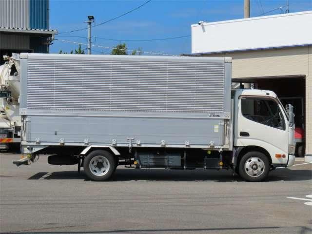 車両画像4