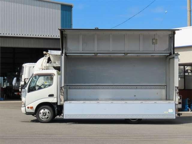 車両画像8