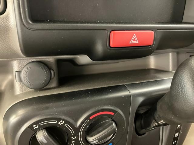 車両画像16