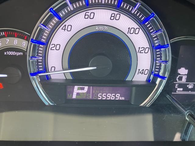 車両画像16