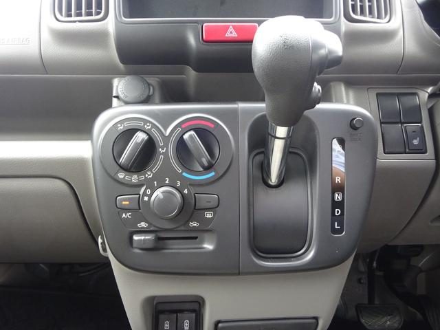 車両画像13