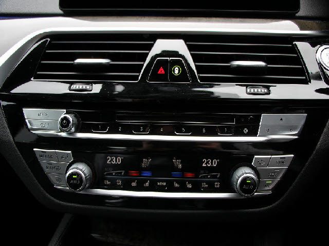 車両画像20