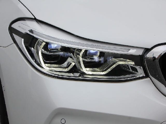 車両画像28