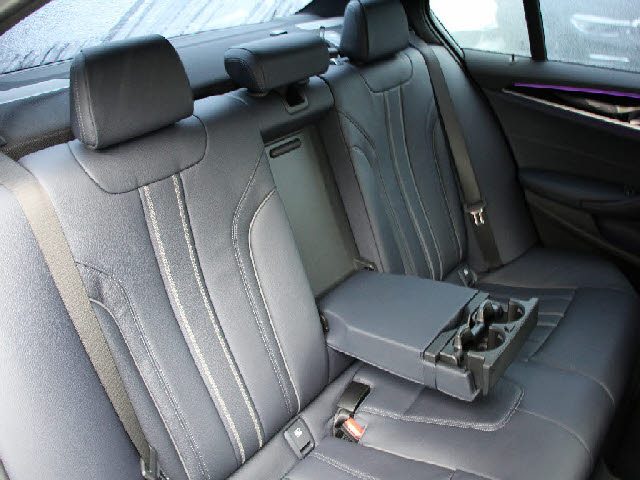 車両画像12
