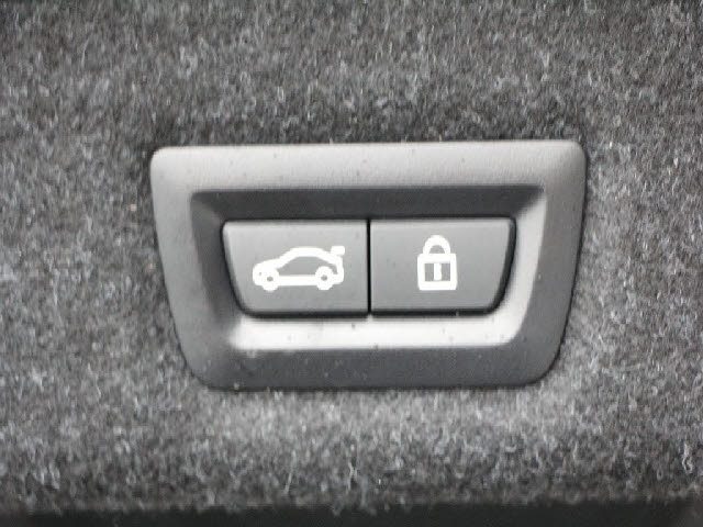 車両画像25