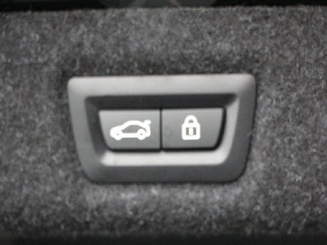 車両画像24