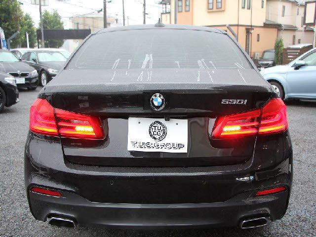 車両画像28