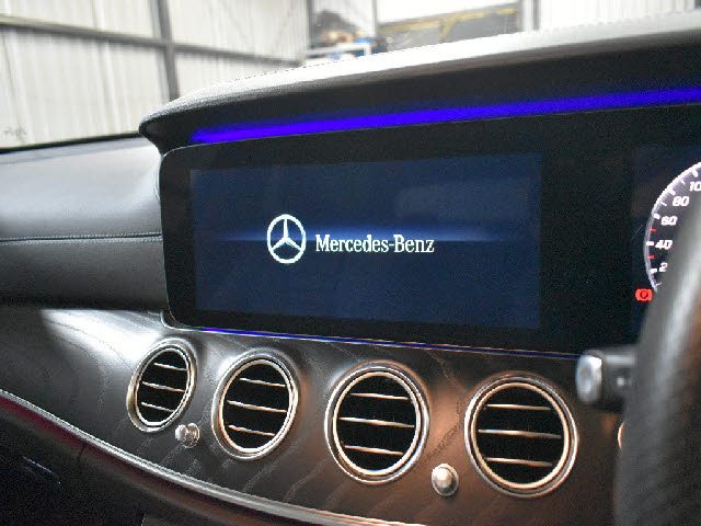 車両画像10