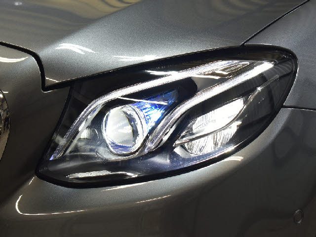 車両画像28