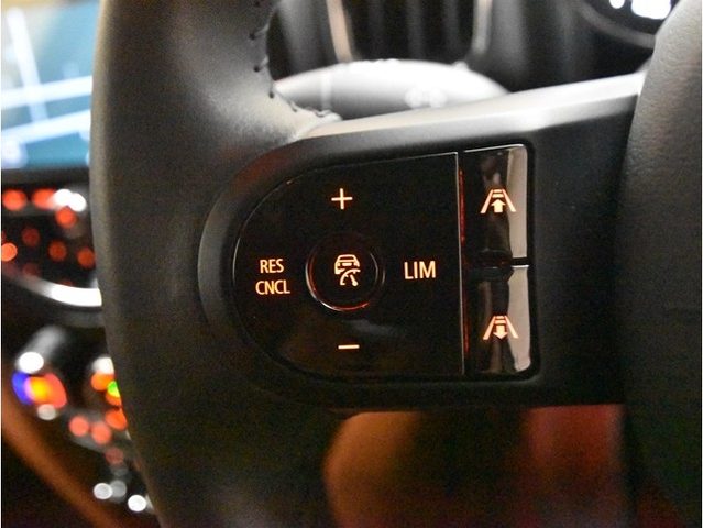 車両画像24