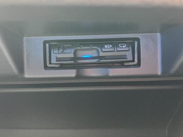 車両画像30