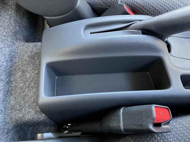 車両画像18