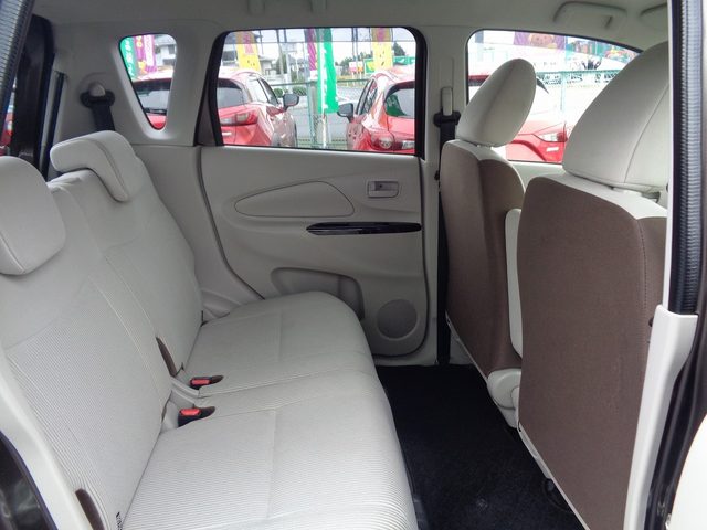 車両画像14