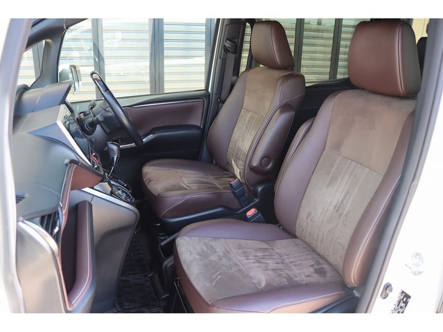 車両画像11