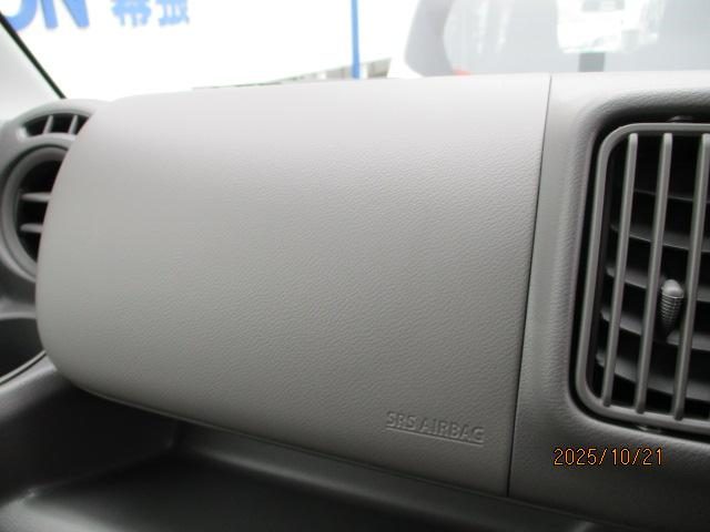 車両画像13