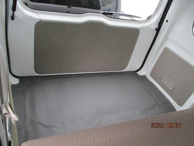 車両画像17