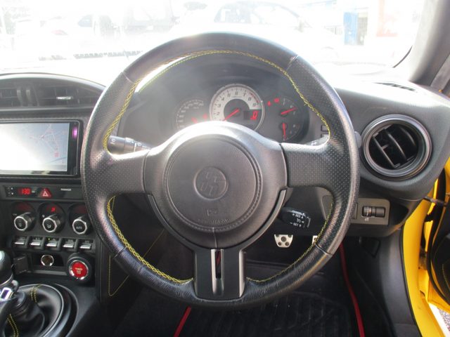 車両画像18