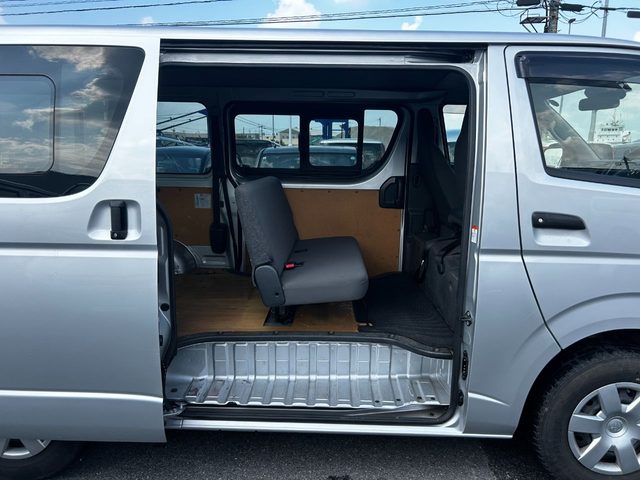 車両画像4