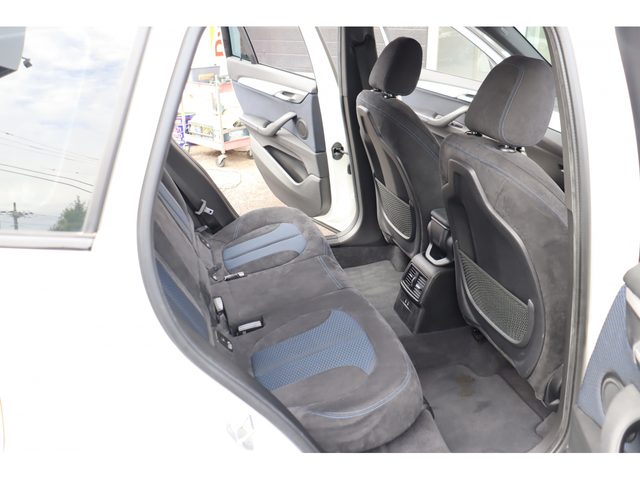 車両画像4