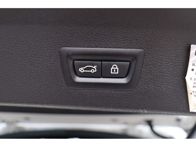 車両画像17