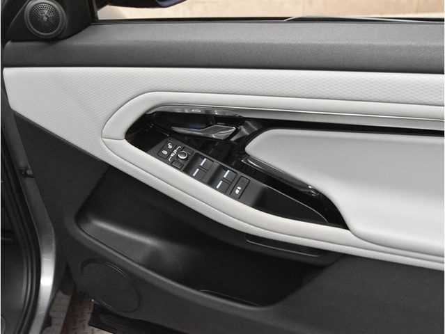 車両画像24