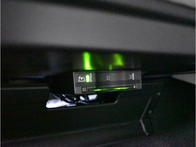 車両画像28