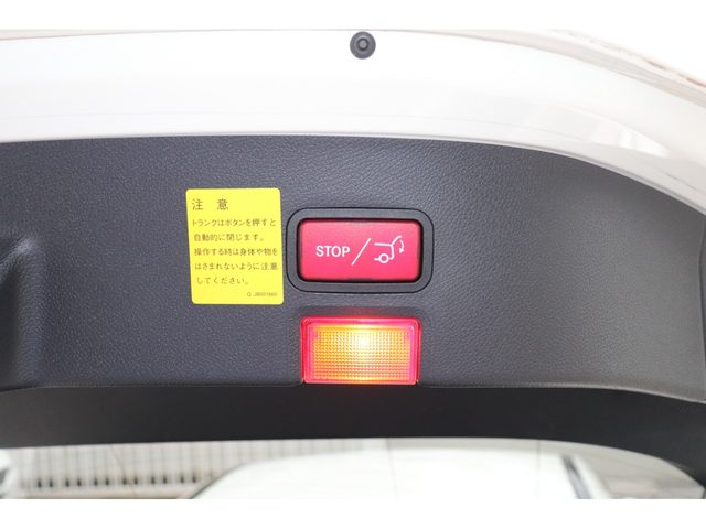 車両画像15