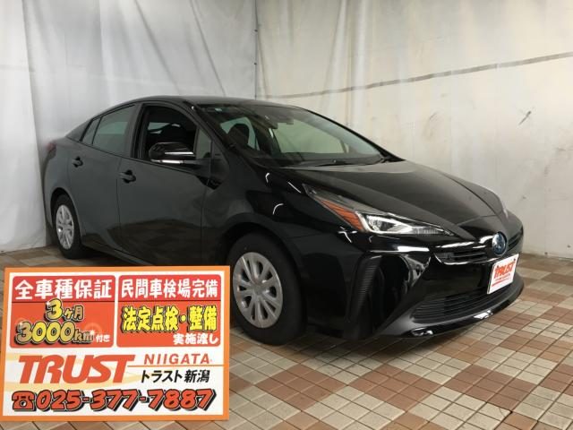 プリウス　４ＷＤ　Ｓ