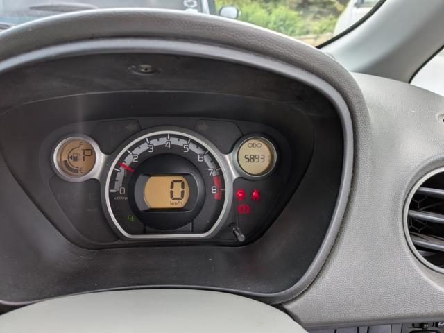 車両画像25