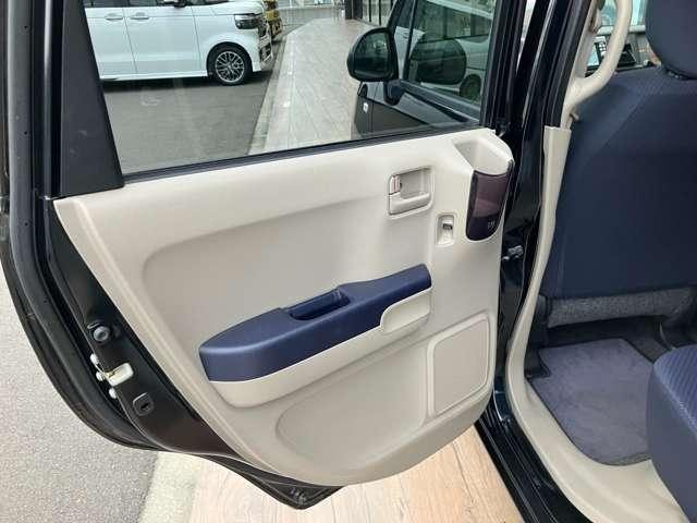 車両画像14