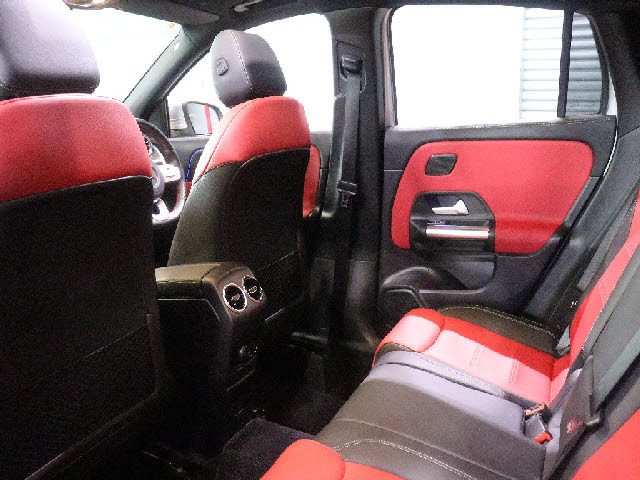 車両画像30