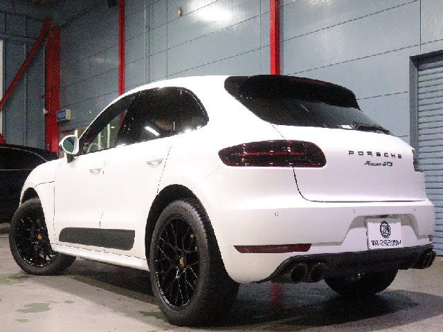 車両画像4
