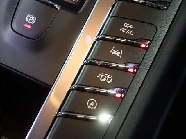 車両画像13