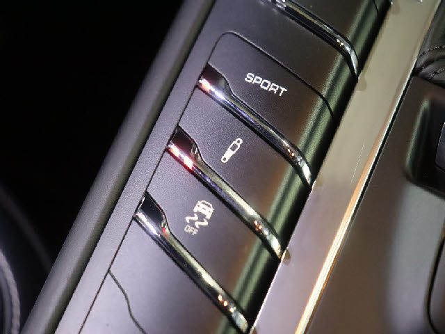 車両画像15