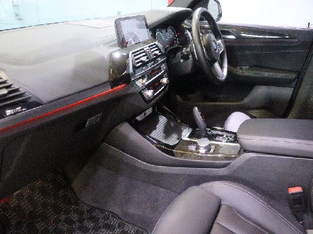 車両画像8