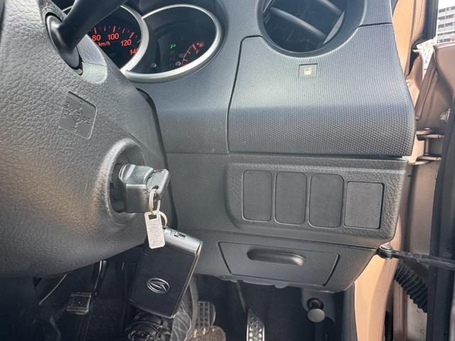 車両画像23