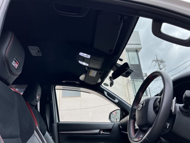 車両画像13