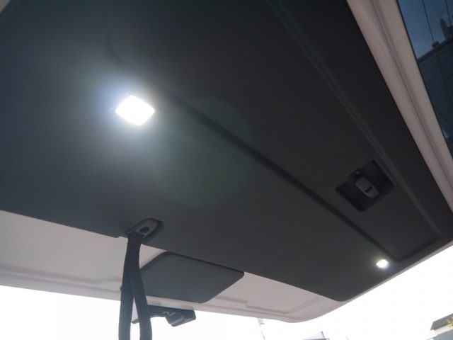 車両画像23