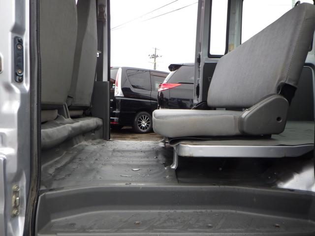 車両画像16